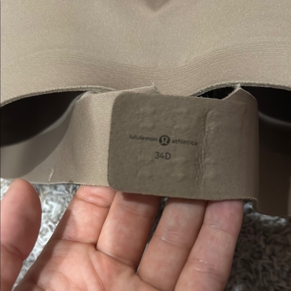 Nude Lululemon Enlite Bra - Picture 3 of 3